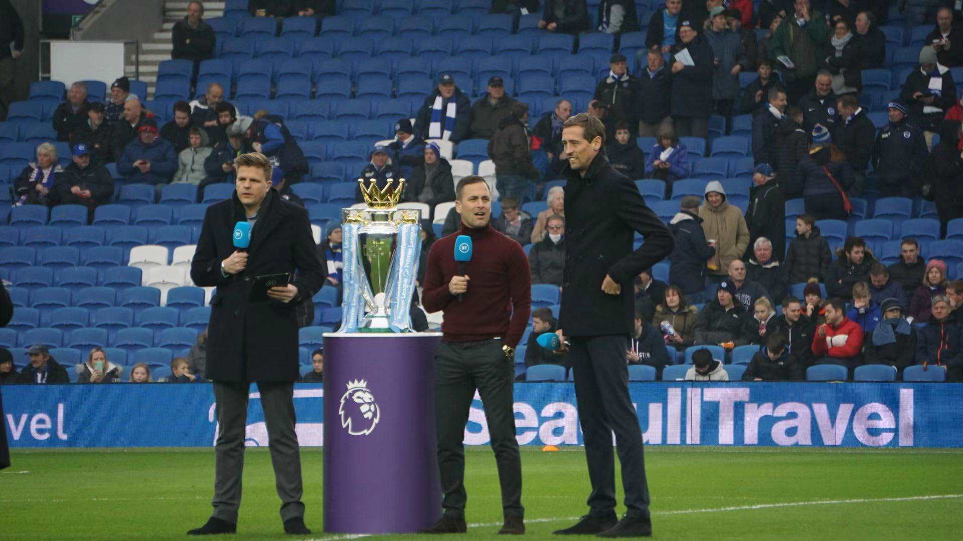 格和注重细 格和注重细